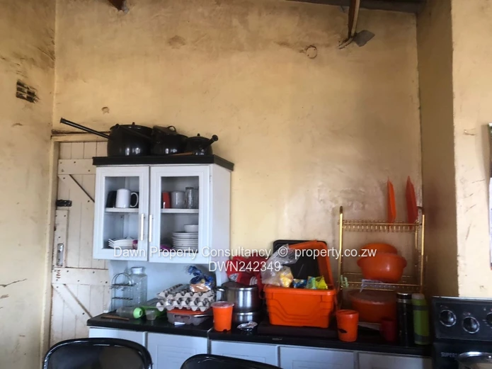 Cozy 3-Bed Kuwadzana Home with Verandah, Walled Yard