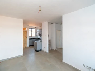 2 Bedroom Flat & Apartment