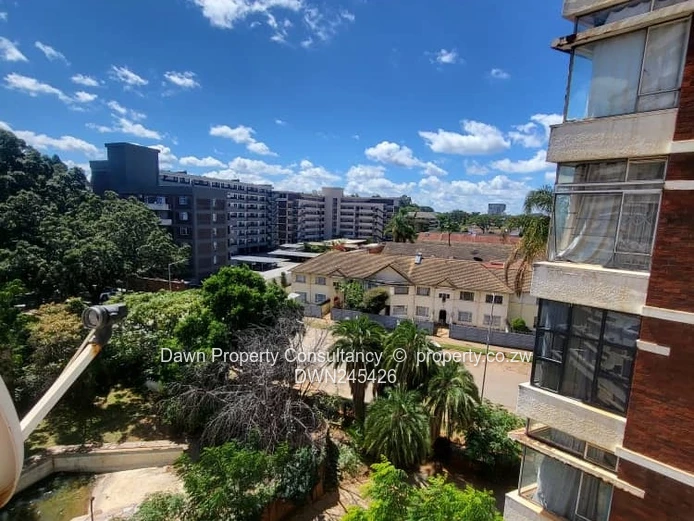 2 bed flat for sale in the Avenues (Sole Mandate)