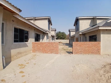 3 Bedroom Flat & Apartment