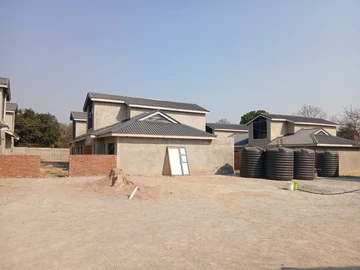 3 Bedroom Flat & Apartment