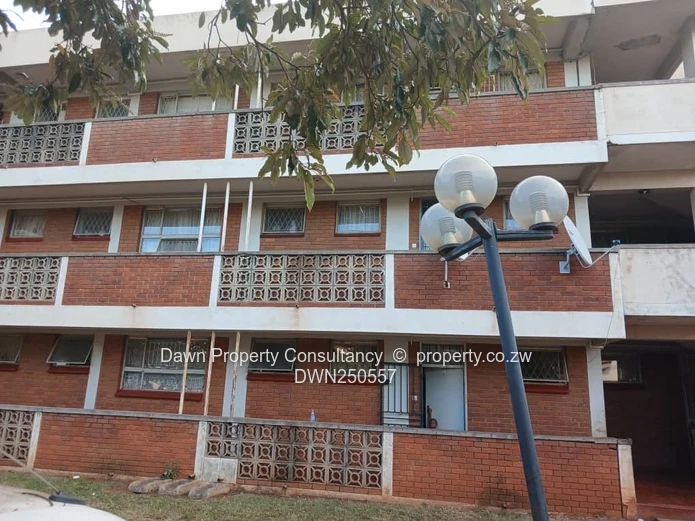 Eastlea 2-Bed Flat For Sale 