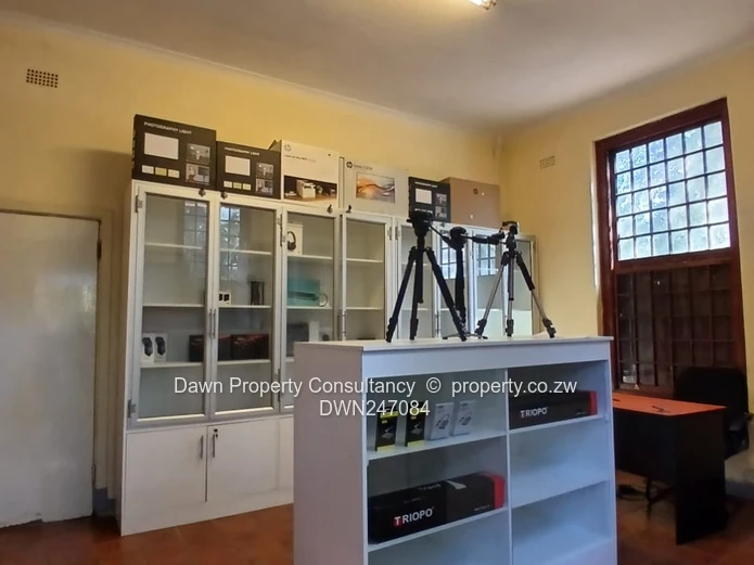 Prime Commercial– Alexandra Park, Churchill Avenue