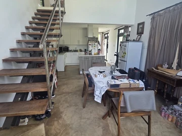 4 Bedroom Flat & Apartment