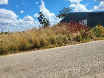 Commercial & Industrial Land