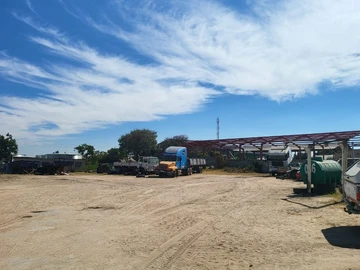 Commercial & Industrial Land