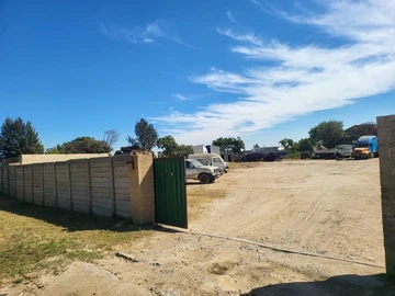 Commercial & Industrial Land