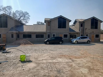 3 Bedroom Flat & Apartment