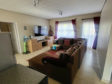 3 Bedroom Flat & Apartment