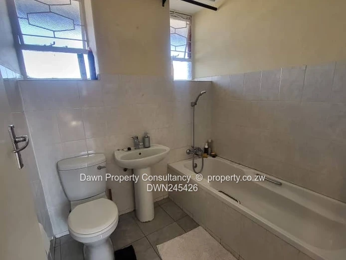 2 bed flat for sale in the Avenues (Sole Mandate)