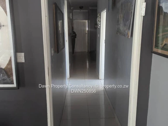 Spacious 5-Bed Family Home in Damofalls with Borehole (Sole Mandate)