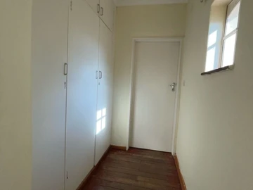 4 Bedroom Garden Flat