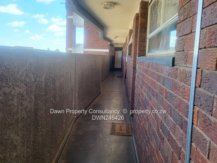 2 bed flat for sale in the Avenues (Sole Mandate)