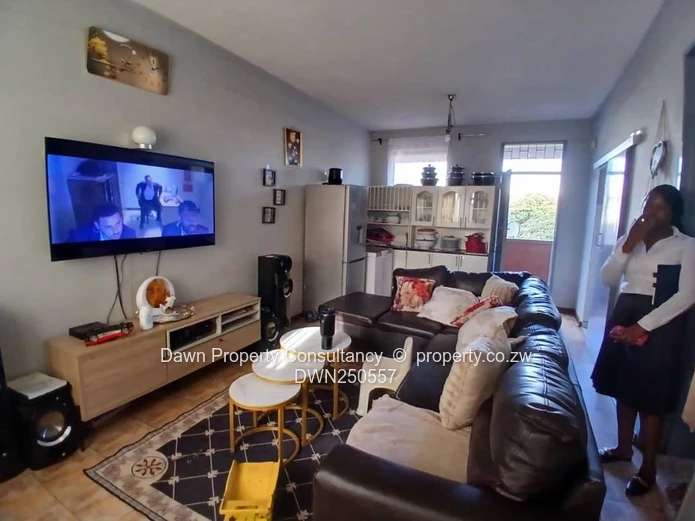 Eastlea 2-Bed Flat For Sale 